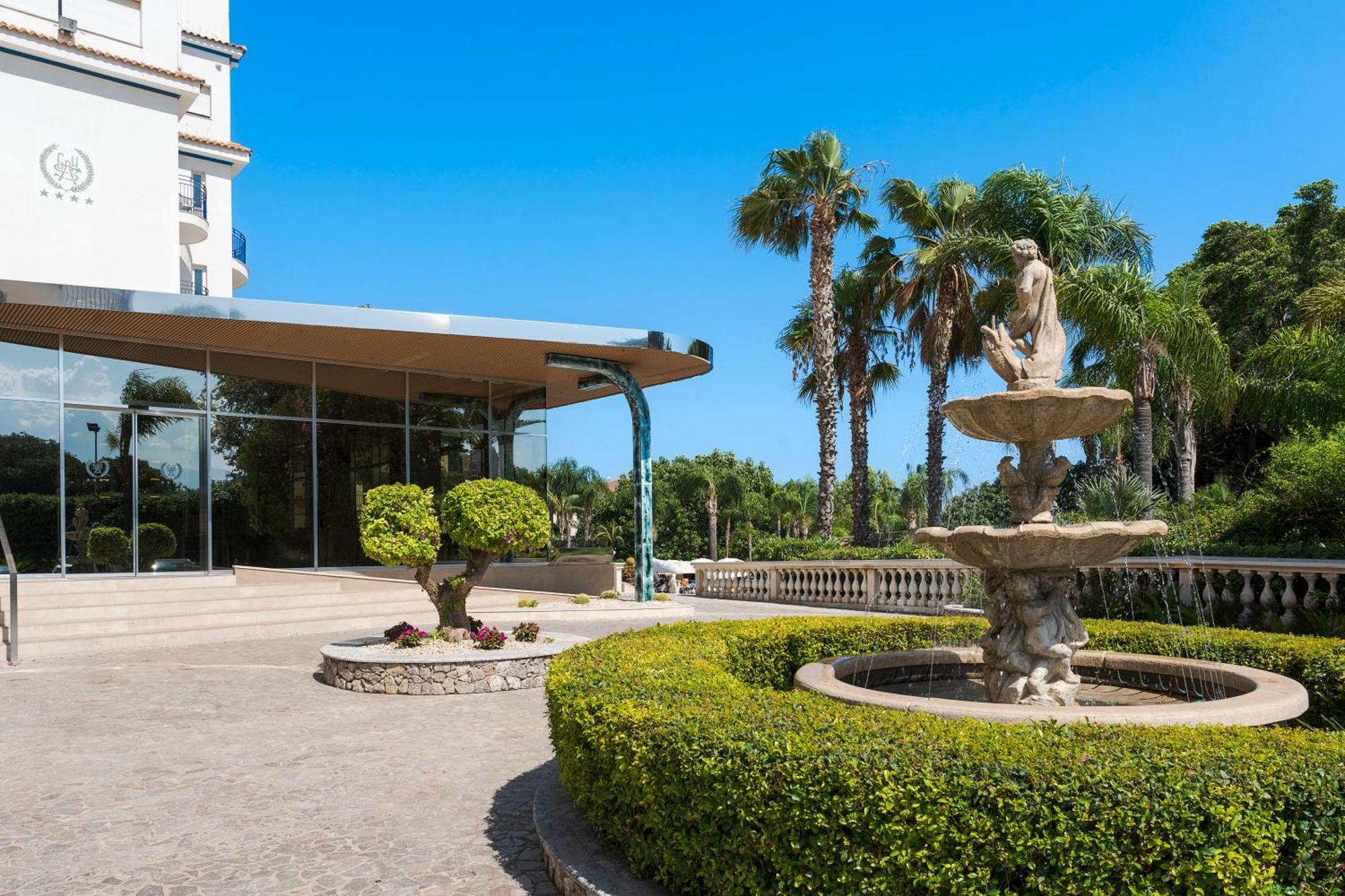 Sant Alphio Garden Hotel & Spa Giardini Naxos Exterior photo